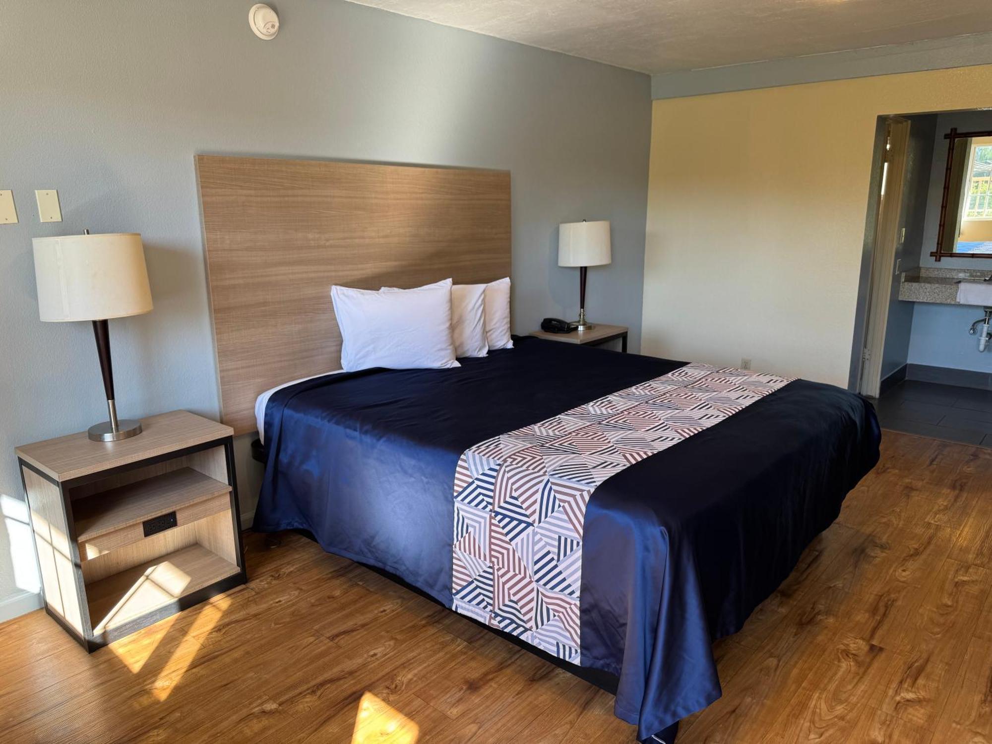 Discovery Inn Modesto Eksteriør billede